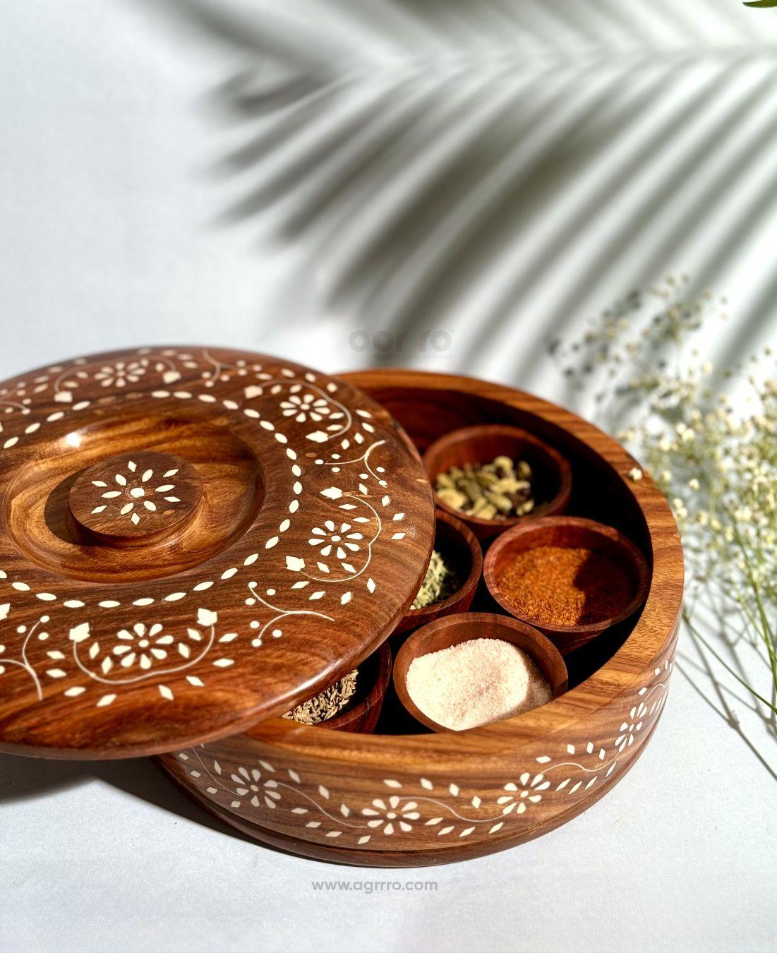 this is the beautiful and best handcrafted wooden round masala box, best handcrafted masala box for kitchenware lovers. Buy world's best handcrafted round masala box or masala storage on www.agrrro.com. This is the best way to enjoy dinner with your loved ones.
