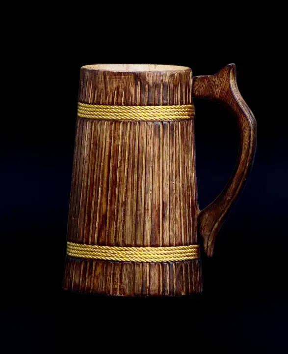 this is the beautiful and best handcrafted wooden beer mug for beer lovers and home decor lovers made of eco friendly mango wood and packed in eco friendly plastic free packaging. Buy the best quality handcrafted wooden beer mug on agrrro.com.