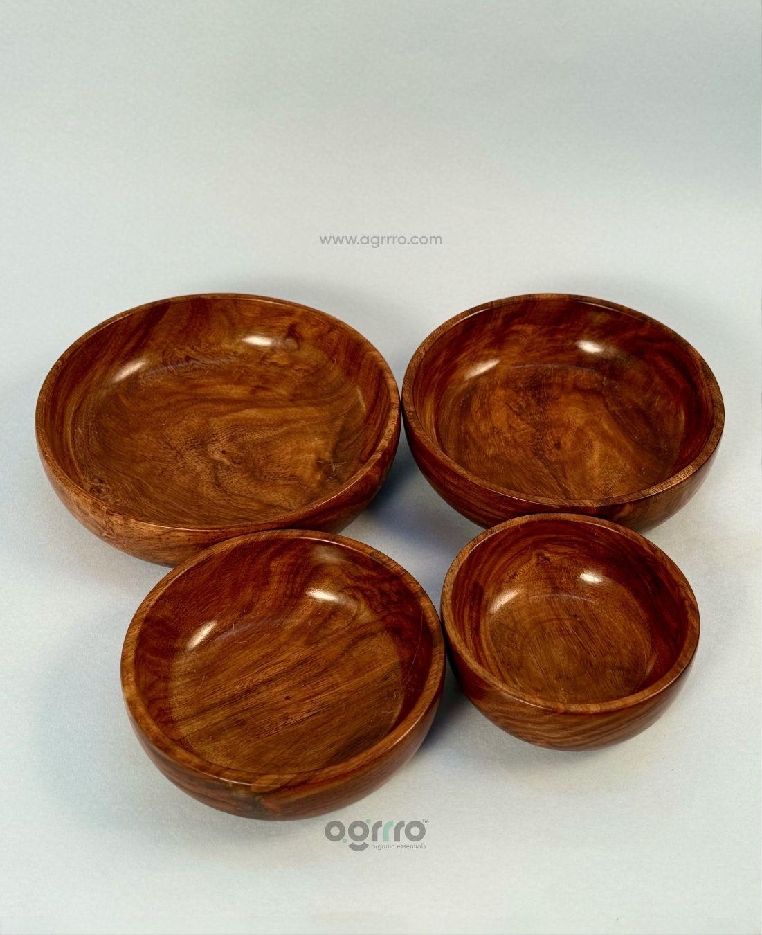 This is the beautiful and best handcrafted wooden serving bowls, best handcrafted serving bowls for decor lovers. Buy world's best handcrafted wooden serving bowls or decor bowls on www.agrrro.com. This is the best way to decorate your home and having snacks with your loved ones.